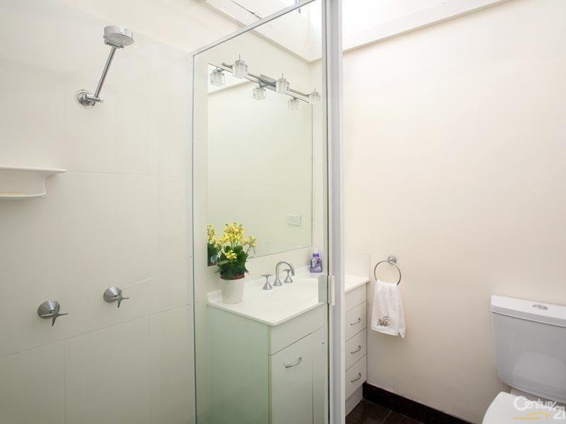 2/2 Crank Street, Sunshine Beach QLD 4567