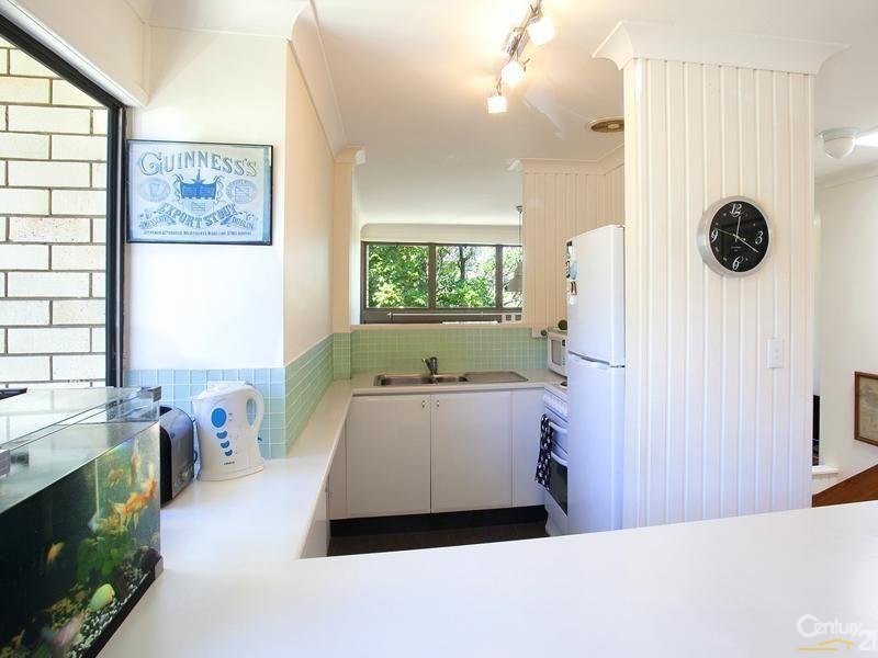 2/2 Crank Street, Sunshine Beach QLD 4567
