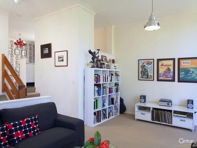 2/2 Crank Street, Sunshine Beach QLD 4567