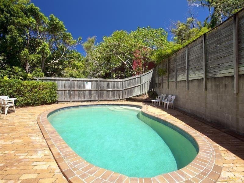 2/2 Crank Street, Sunshine Beach QLD 4567