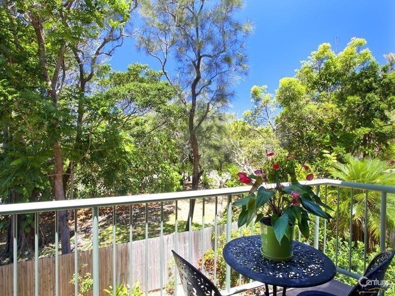 2/2 Crank Street, Sunshine Beach QLD 4567
