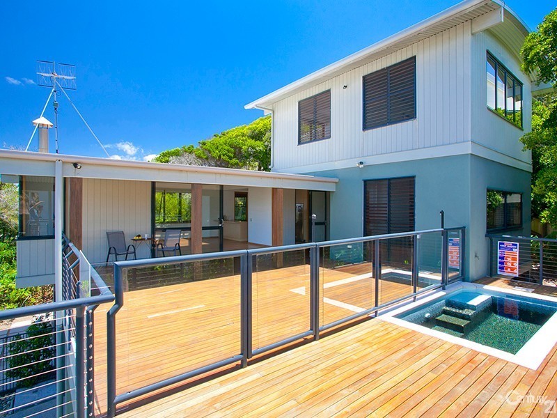 2 Bowman Terrace, Sunshine Beach QLD 4567