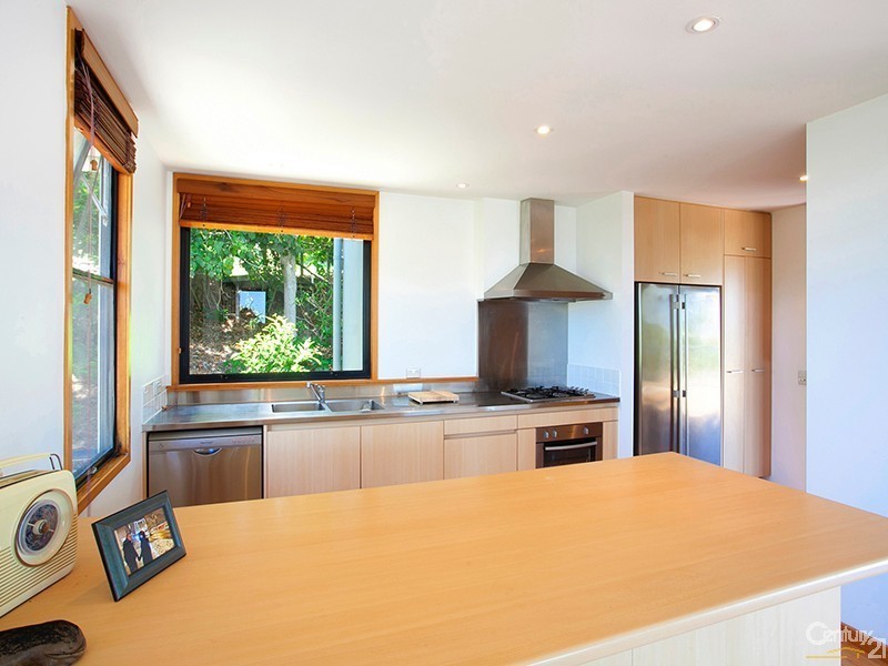 2 Bowman Terrace, Sunshine Beach QLD 4567