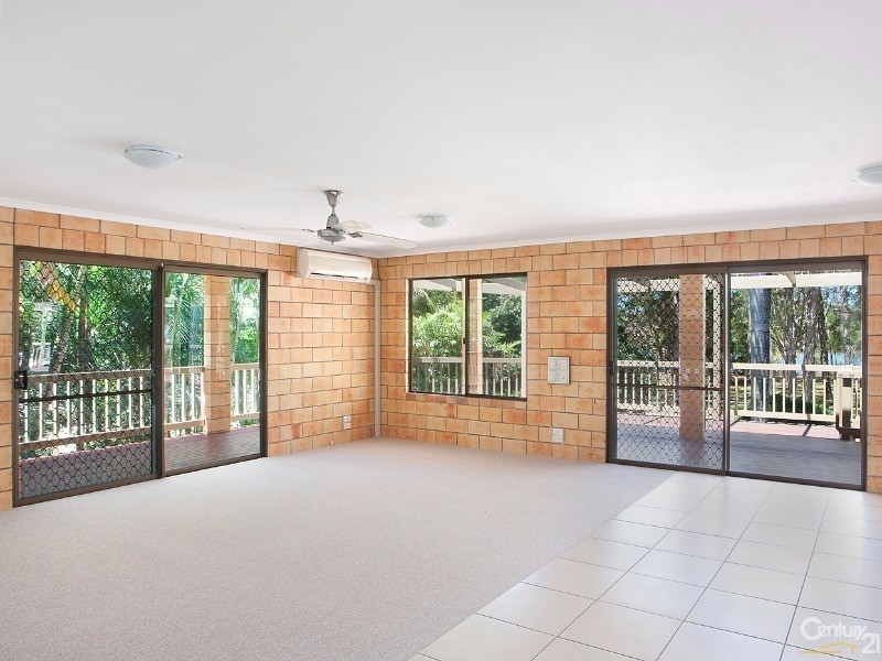 83 Lake Weyba Drive, Noosaville QLD 4566