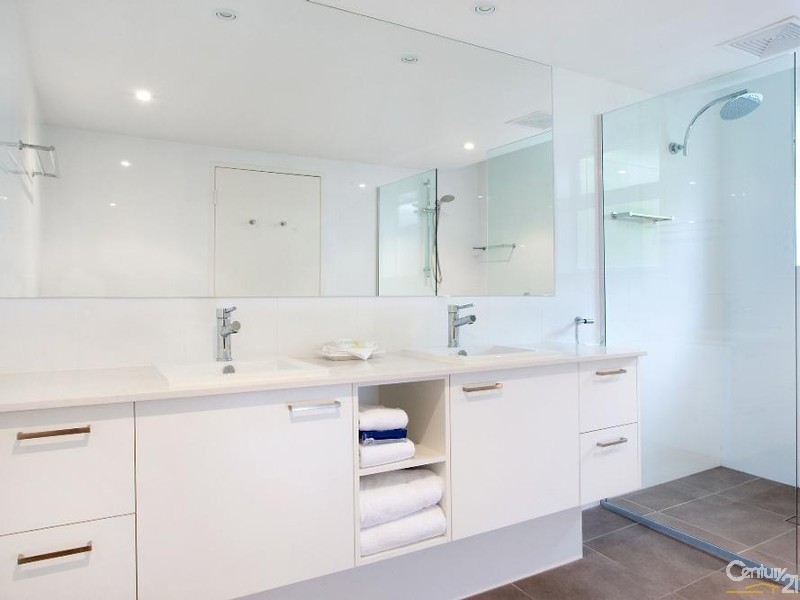 30/42  Hastings Street, Noosa Heads QLD 4567