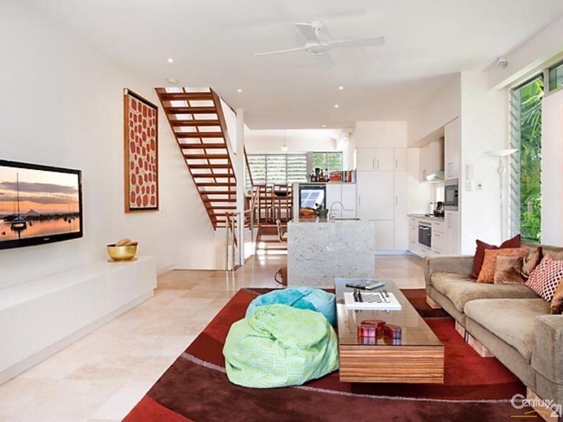 1/8 Hill Street, Sunshine Beach QLD 4567