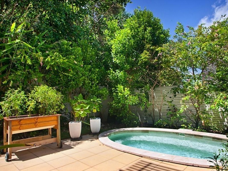 1/8 Hill Street, Sunshine Beach QLD 4567