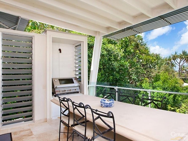 1/8 Hill Street, Sunshine Beach QLD 4567