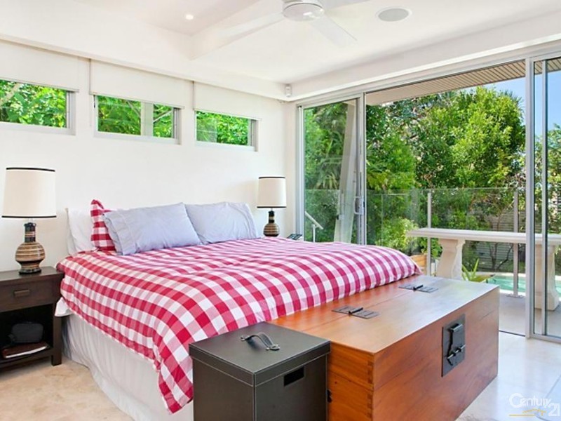 1/8 Hill Street, Sunshine Beach QLD 4567