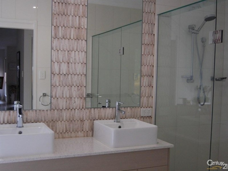 26 Jacksonia Place, Noosaville QLD 4566