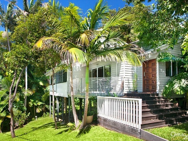 24 Seaview Terrace, Sunshine Beach QLD 4567
