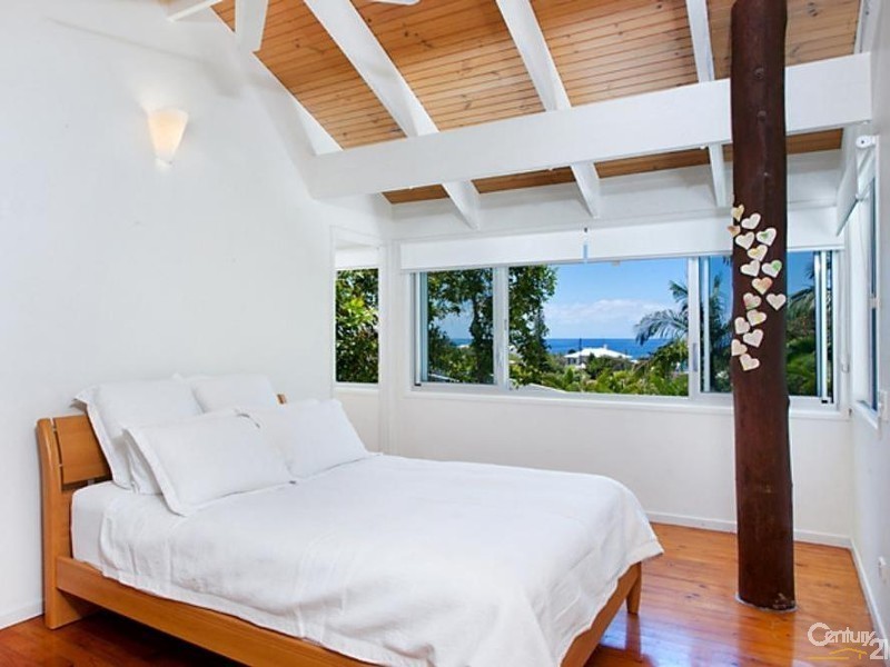 24 Seaview Terrace, Sunshine Beach QLD 4567