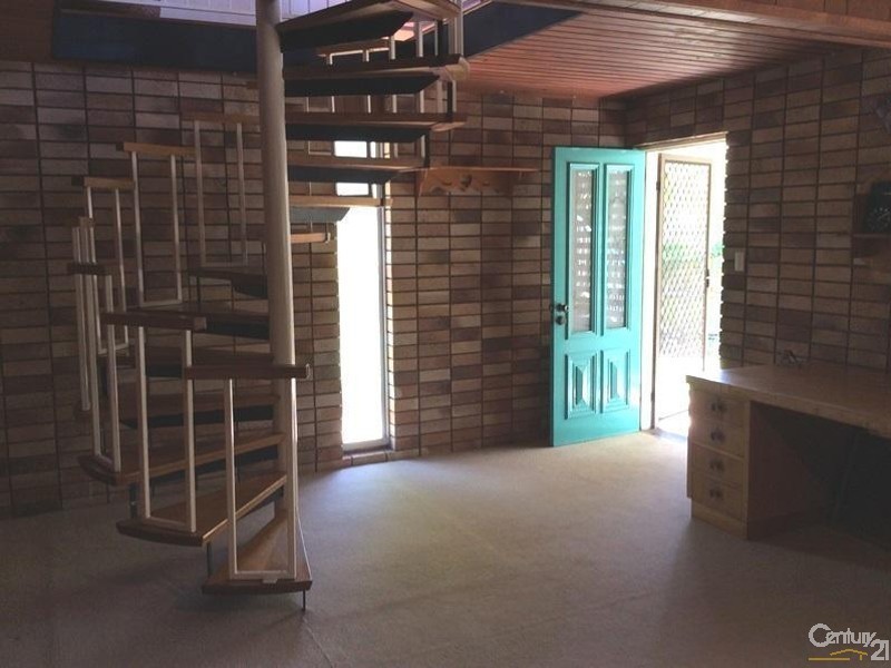 2 Ross Crescent, Sunshine Beach QLD 4567