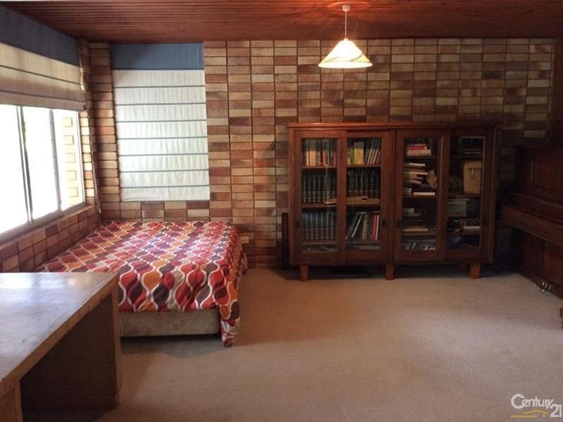 2 Ross Crescent, Sunshine Beach QLD 4567