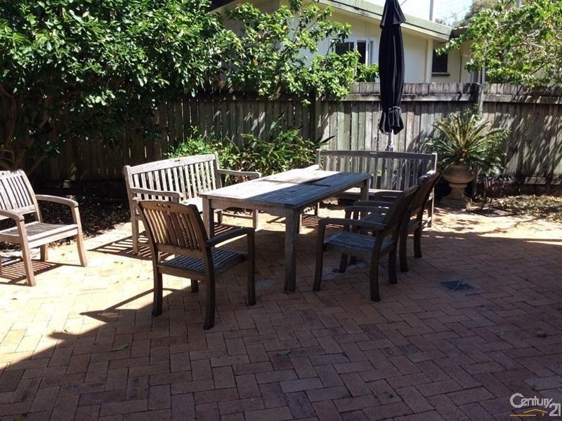 2 Ross Crescent, Sunshine Beach QLD 4567