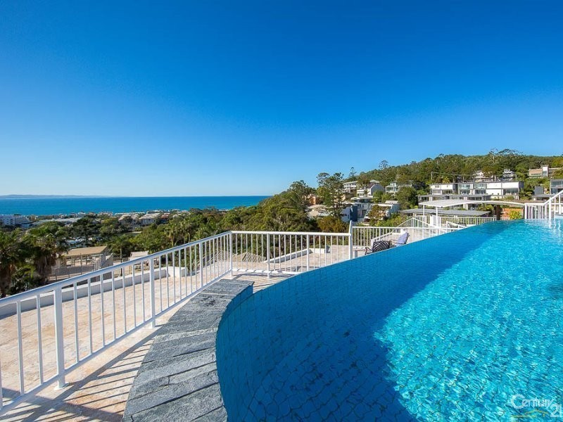 2/8 Noosa Drive, Noosa Heads QLD 4567