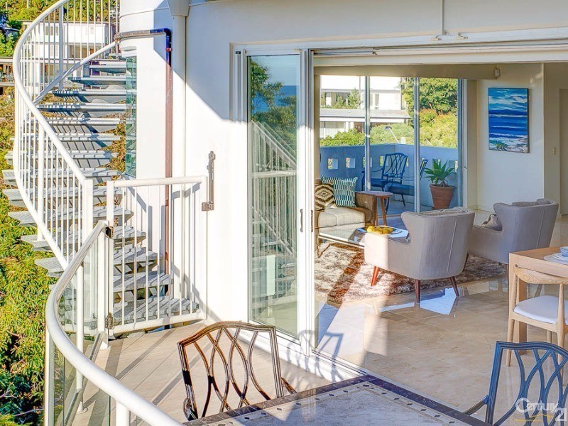 2/8 Noosa Drive, Noosa Heads QLD 4567