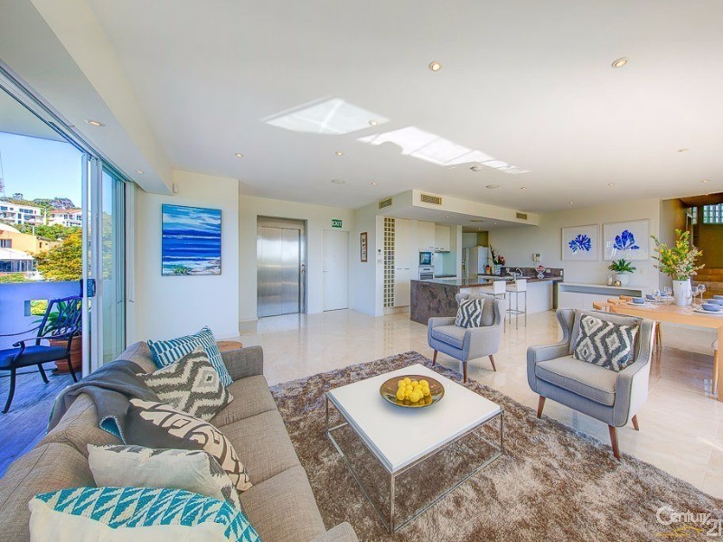 2/8 Noosa Drive, Noosa Heads QLD 4567