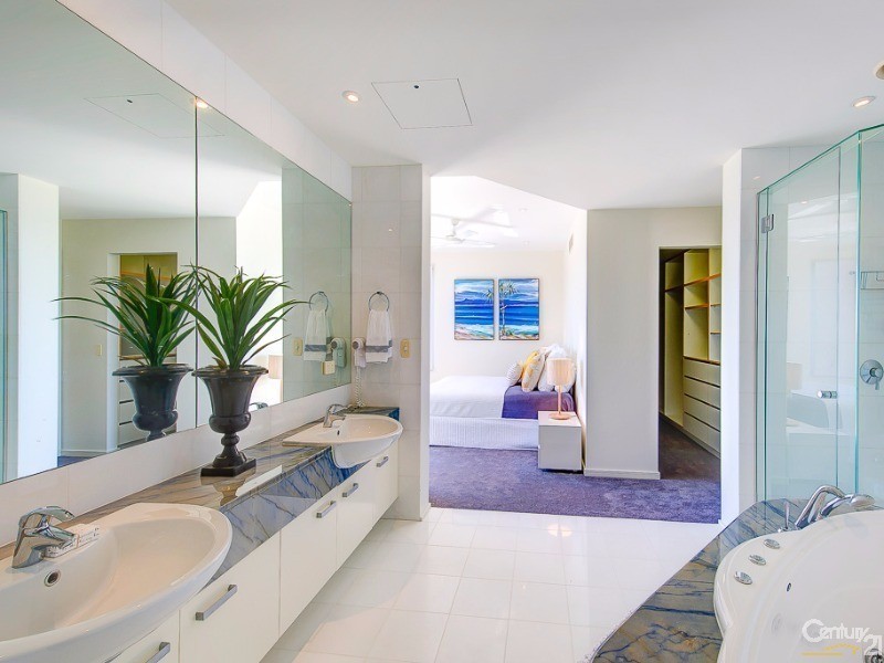 2/8 Noosa Drive, Noosa Heads QLD 4567