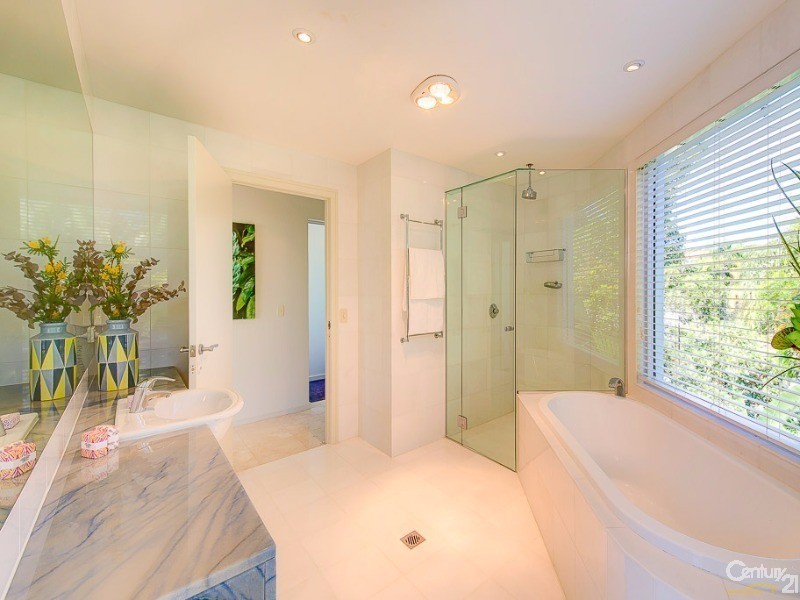 2/8 Noosa Drive, Noosa Heads QLD 4567