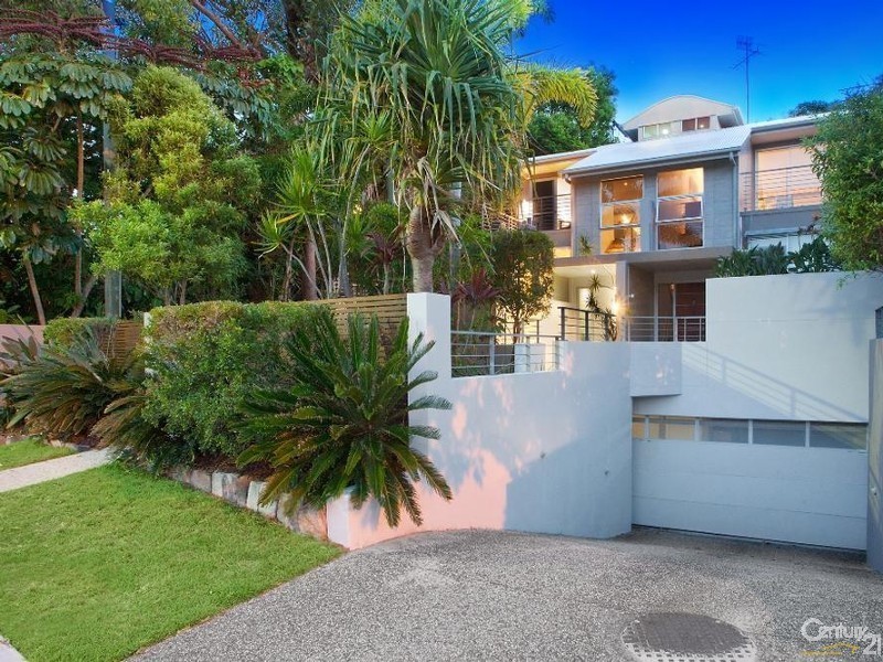1/27  Duke Street, Sunshine Beach QLD 4567