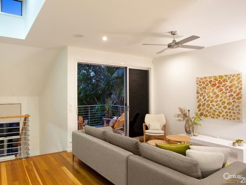 1/27  Duke Street, Sunshine Beach QLD 4567