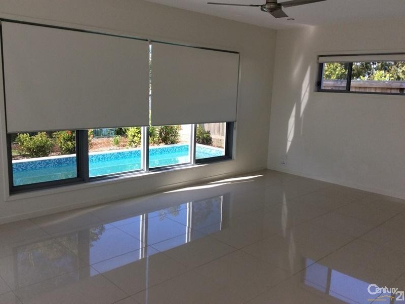 8  Crenshaw Place, Peregian Springs QLD 4573