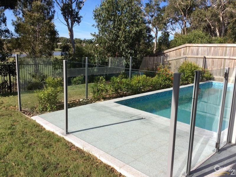 8  Crenshaw Place, Peregian Springs QLD 4573