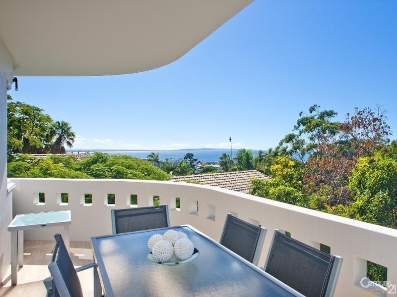 1/8 Noosa Drive, Noosa Heads QLD 4567