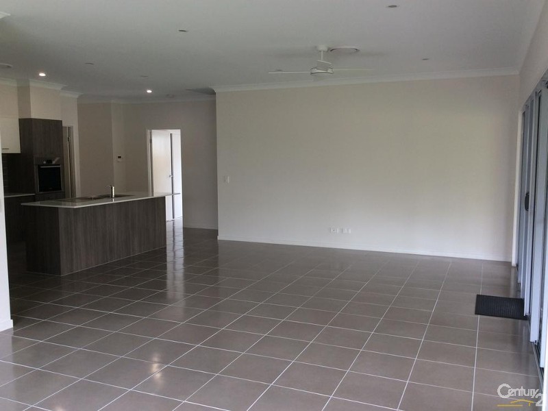 68 Sandhurst Crescent, Peregian Springs QLD 4573