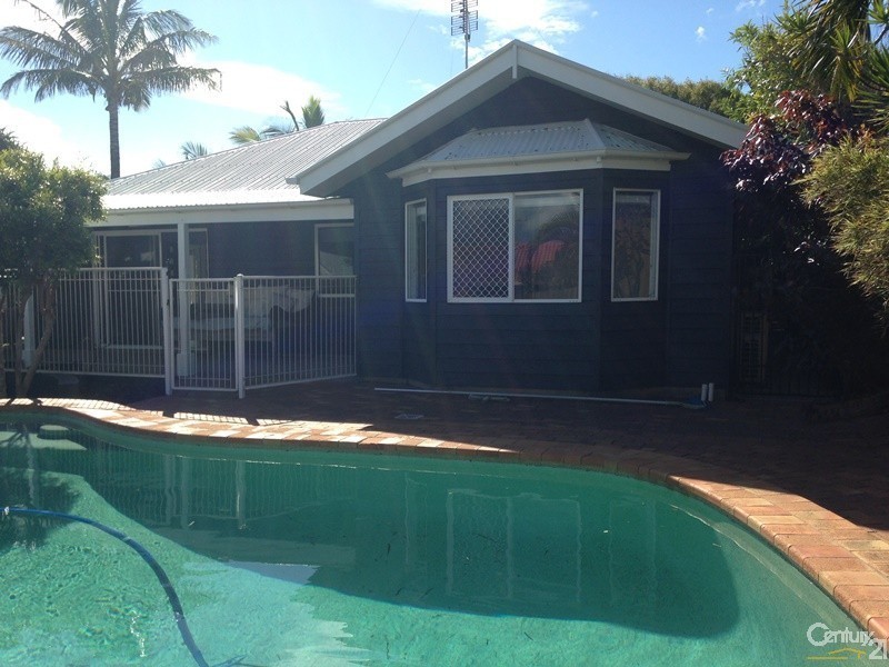16 Daybreak Court, Castaways Beach QLD 4567