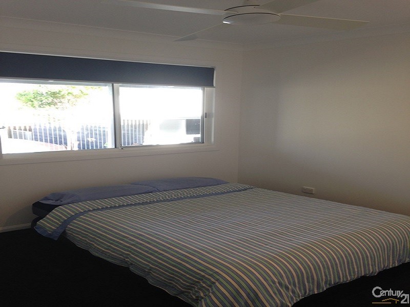 16 Daybreak Court, Castaways Beach QLD 4567