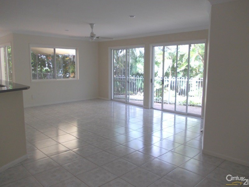 16 Oceania Crescent, Sunshine Beach QLD 4567