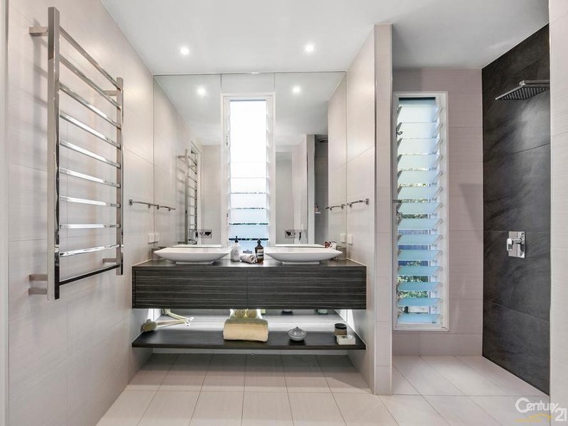 34 Pacific Avenue, Sunshine Beach QLD 4567