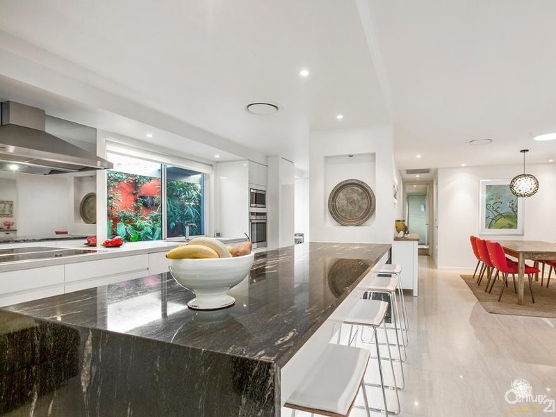 34 Pacific Avenue, Sunshine Beach QLD 4567