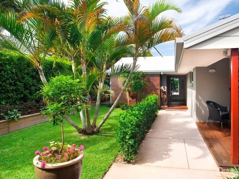 34 Pacific Avenue, Sunshine Beach QLD 4567