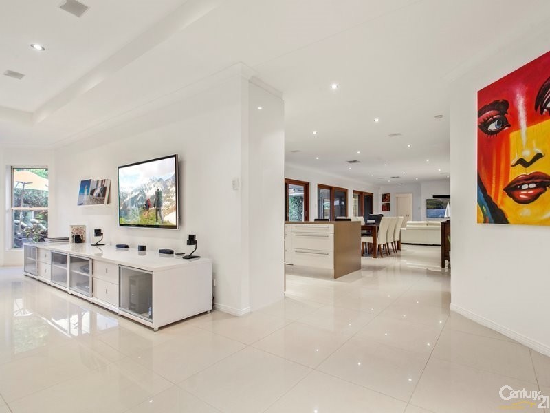 9 Spindrift Court, Noosa Waters QLD 4566