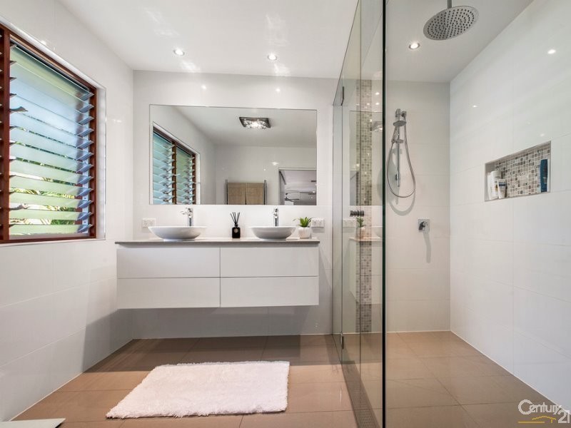 9 Spindrift Court, Noosa Waters QLD 4566