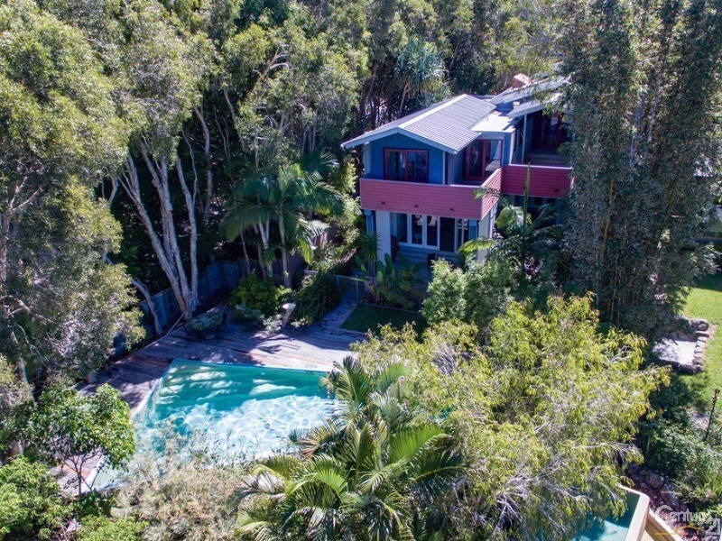 26 Dolphin Bay Drive, Sunshine Beach QLD 4567