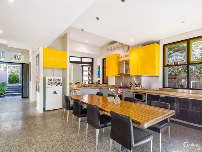 26 Dolphin Bay Drive, Sunshine Beach QLD 4567