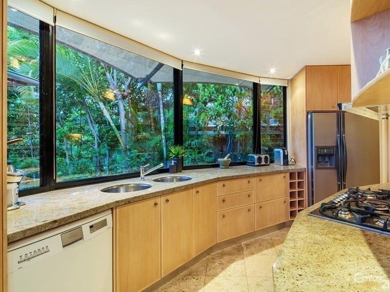 25 Bayview Road, Noosa Heads QLD 4567