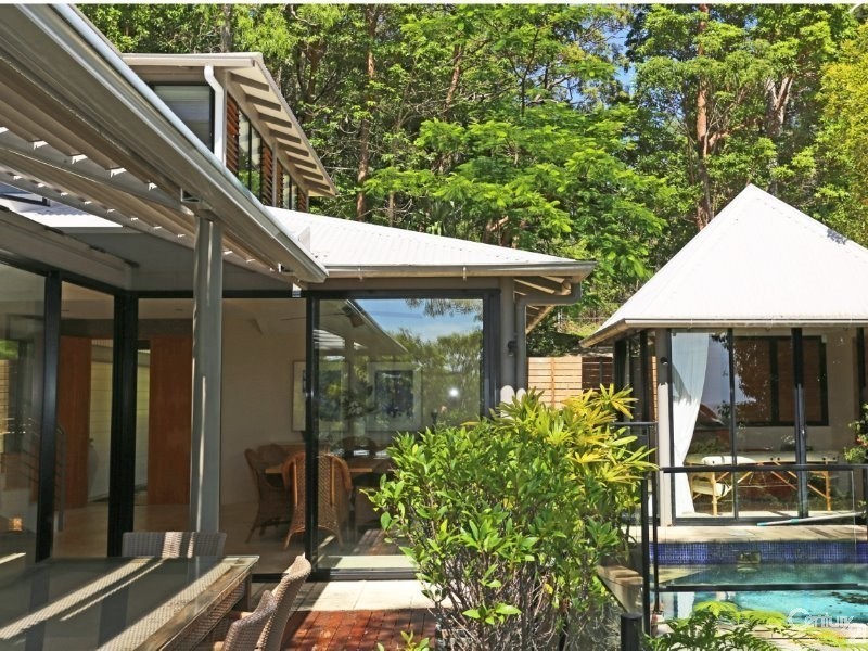 25 Bayview Road, Noosa Heads QLD 4567