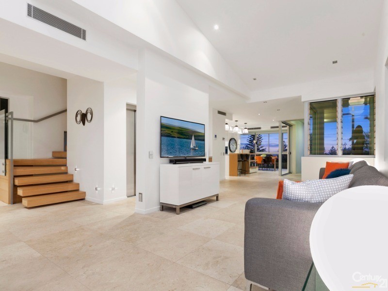 2/18 Douglas Street, Sunshine Beach QLD 4567