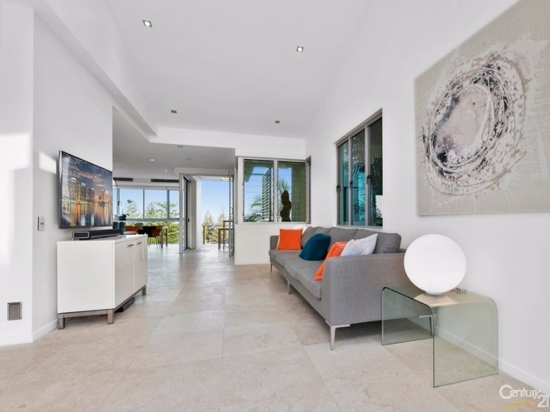 2/18 Douglas Street, Sunshine Beach QLD 4567