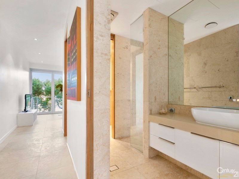 2/18 Douglas Street, Sunshine Beach QLD 4567