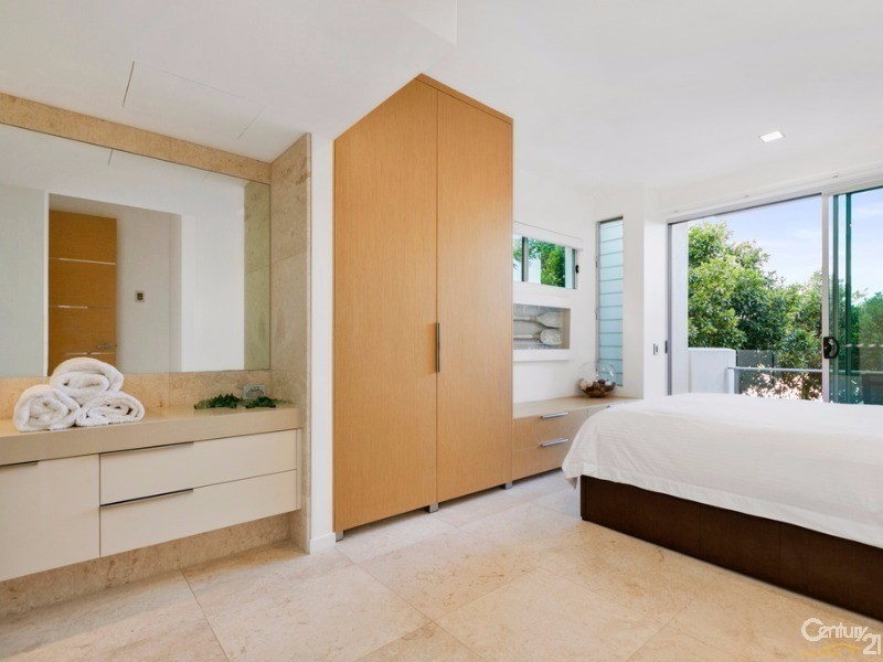 2/18 Douglas Street, Sunshine Beach QLD 4567