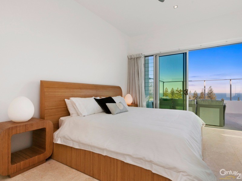 2/18 Douglas Street, Sunshine Beach QLD 4567
