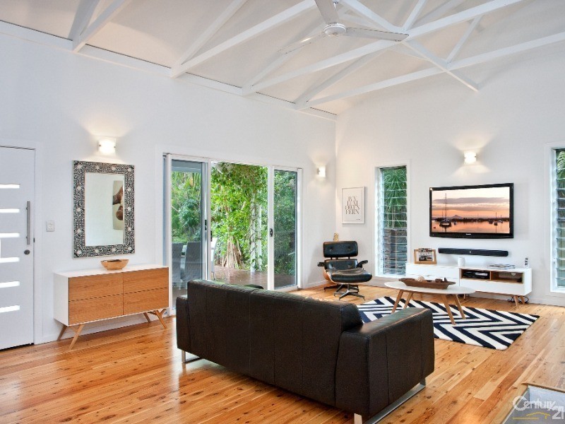 35 Newfield Street, Sunrise Beach QLD 4567