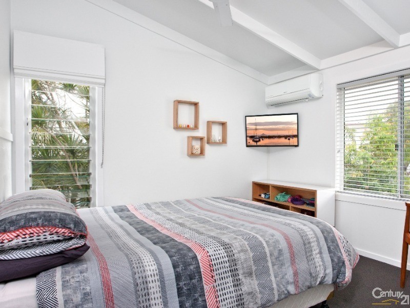 35 Newfield Street, Sunrise Beach QLD 4567