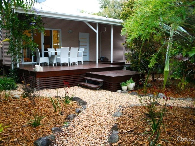 35 Newfield Street, Sunrise Beach QLD 4567